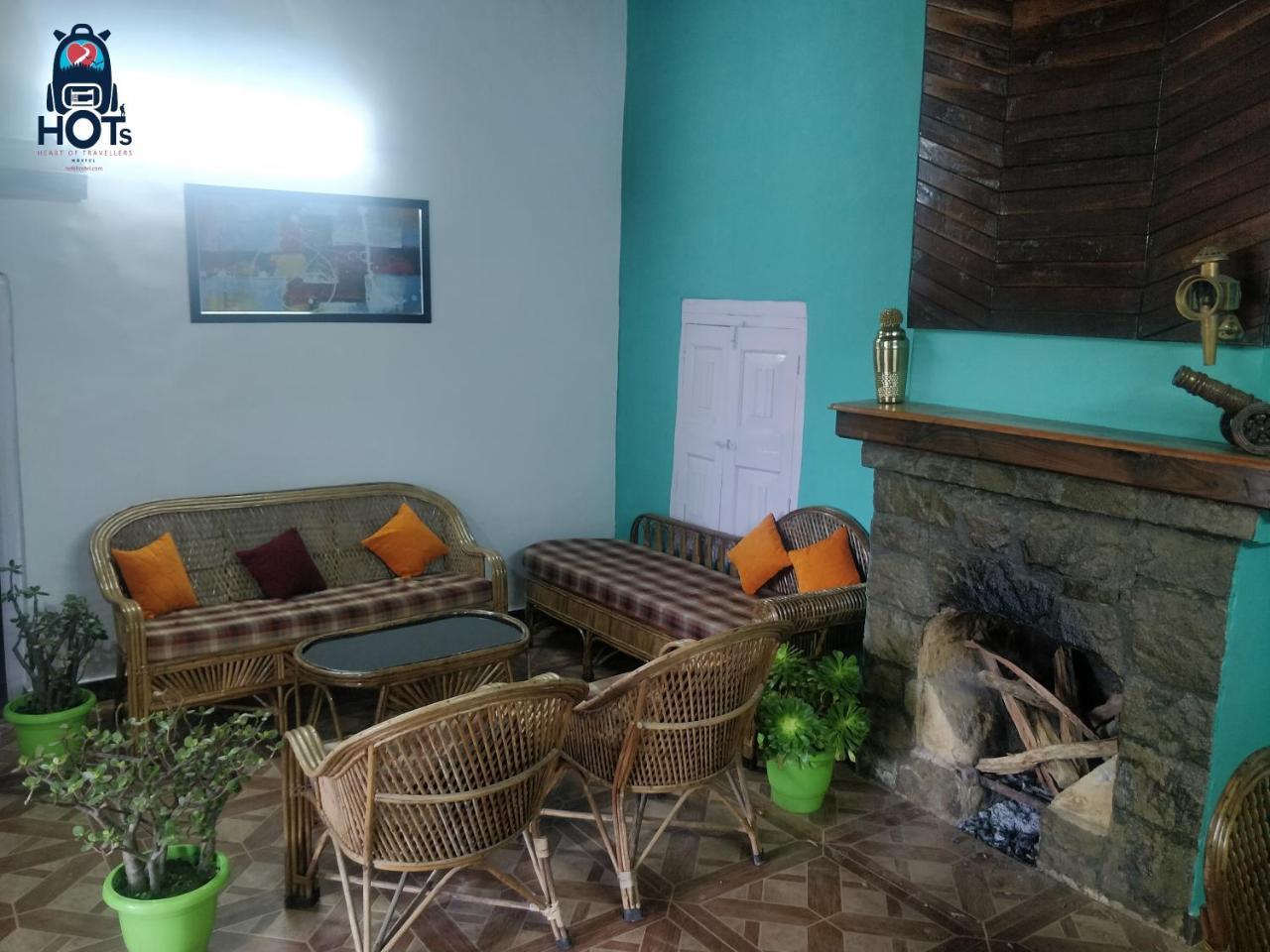 Hots Nainital Hostel Patwa Dunga Kültér fotó